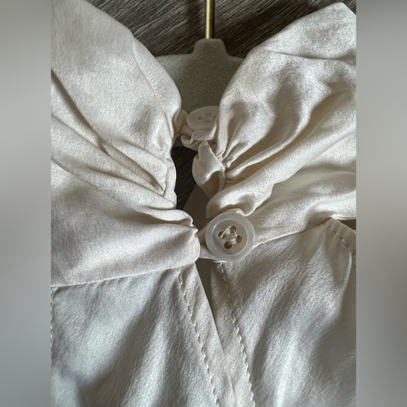 Vince silk sleeveless turtleneck side tie blouse size m - Picture 6 of 10